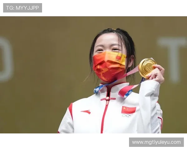 杨倩训练完顺手拿个奥运金牌，回家还能给爸妈做顿饭？